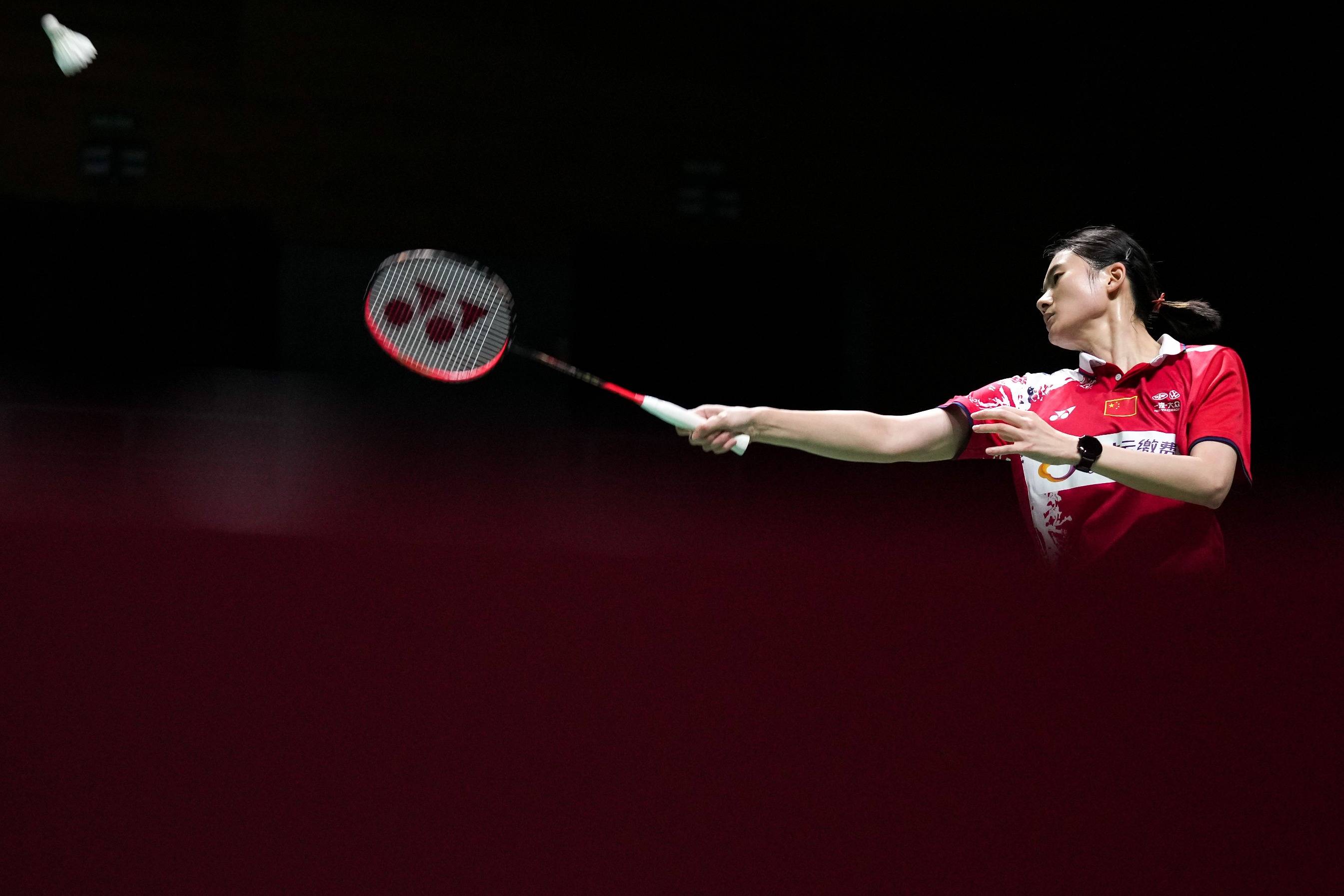 通过边路传 通过边路传